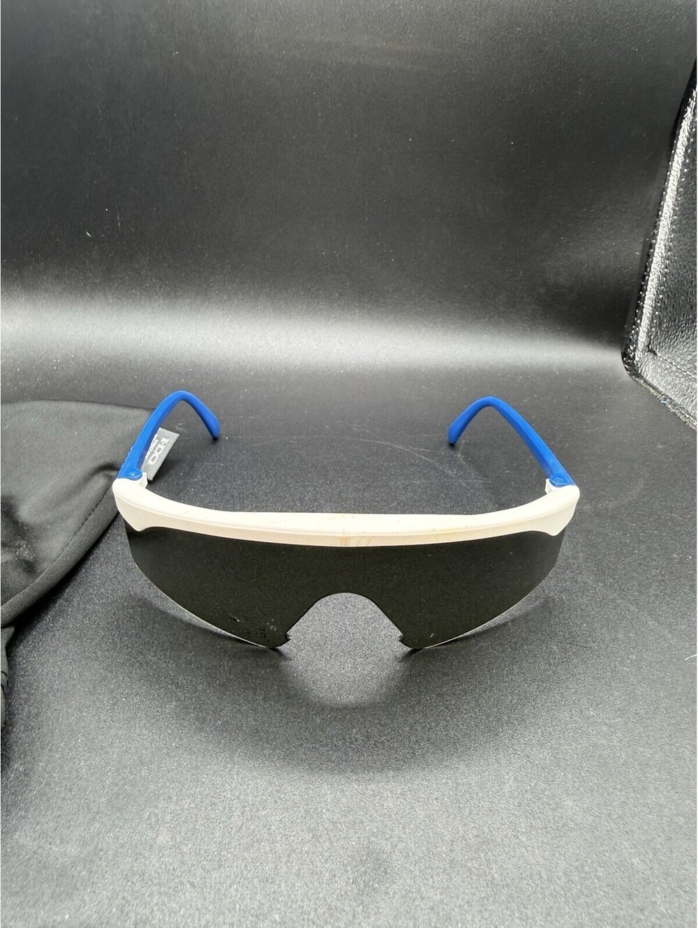 Oakley Blade Gen 1 White Blue/Grey Lenses (Nose Piece Included)